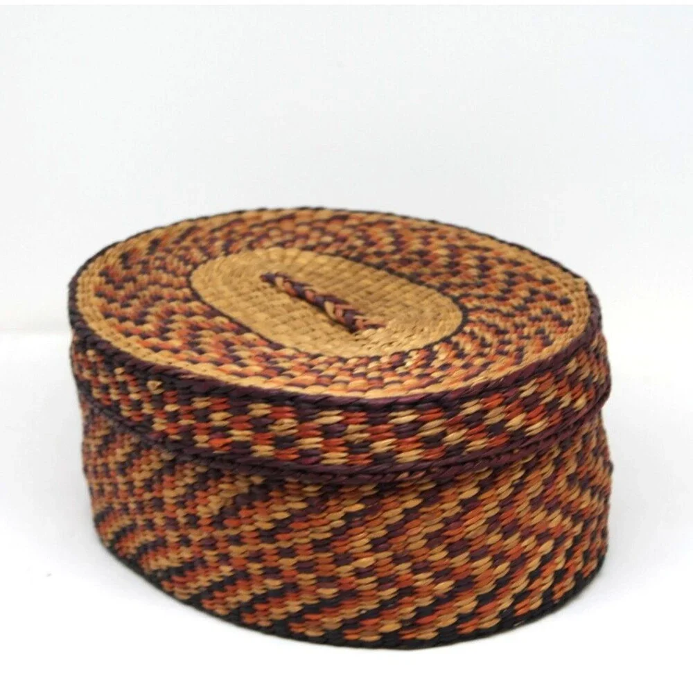 Sweetgrass Handmade Basket Small oval w/lid, 7.5
